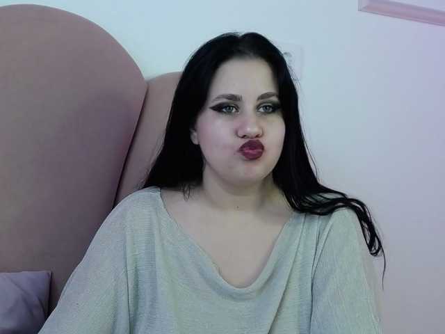 LizzySpark's BongaCams show and profile