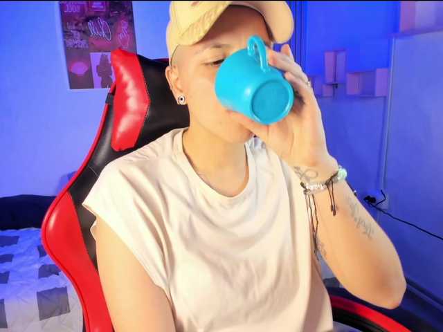 nicocoox's BongaCams show and profile