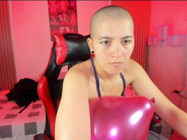 nicocoox's BongaCams show and profile