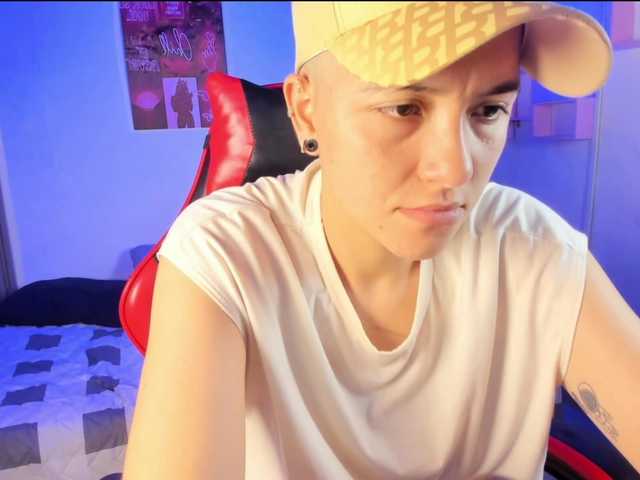 nicocoox's BongaCams show and profile