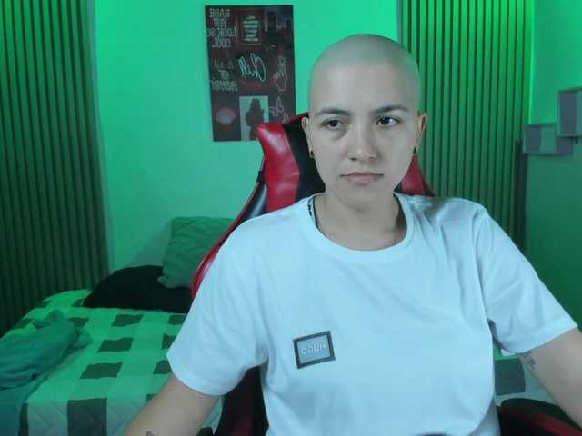 nicocoox's BongaCams show and profile