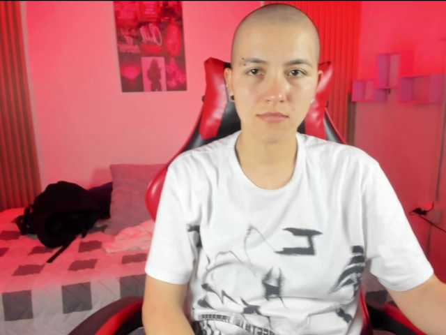 nicocoox's BongaCams show and profile