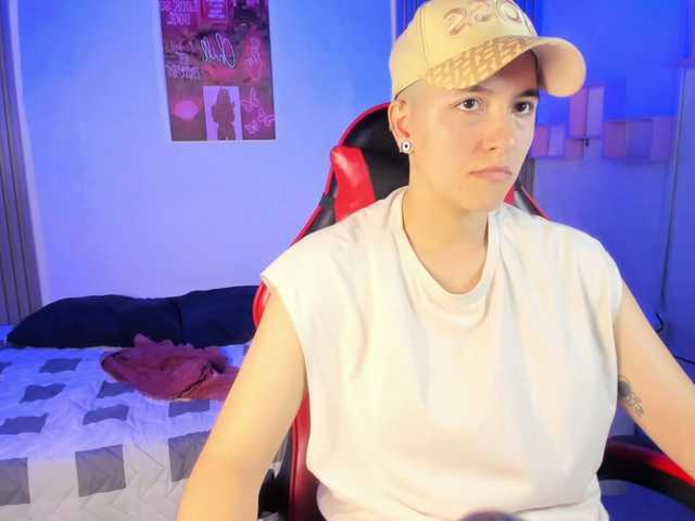 nicocoox's BongaCams show and profile