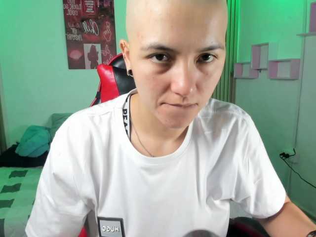 le modèle nicocoox est en webcam porno dans un show sur le site bongacams, il possède les tags suivants: Latino/Hispanic,Brunette,Hairy