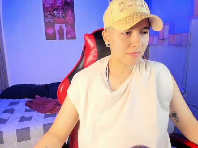 nicocoox's BongaCams show and profile