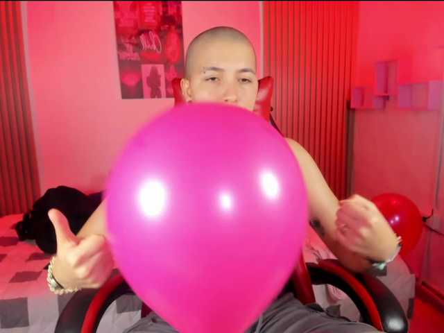 nicocoox's BongaCams show and profile