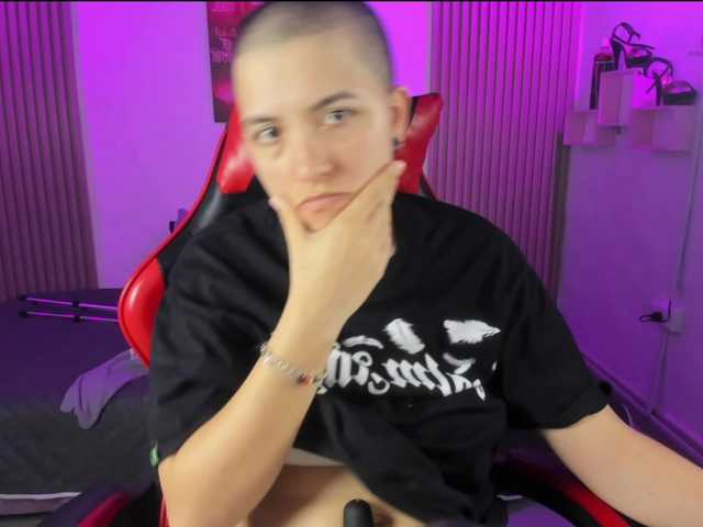 nicocoox's BongaCams show and profile