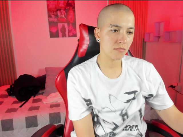 nicocoox's BongaCams show and profile