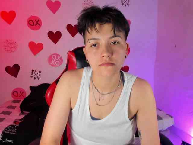 nicocoox Live Webcam on BongaCams