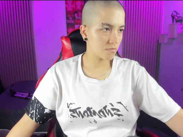 nicocoox Live Webcam on BongaCams