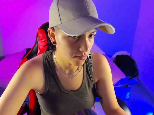 nicocoox Live Webcam on BongaCams