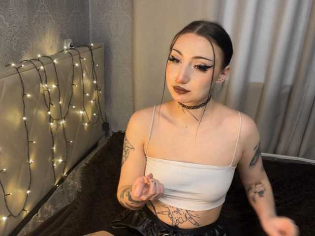 easteralt's BongaCams show and profile