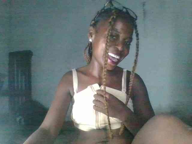 Christina-2 Live Webcam on BongaCams