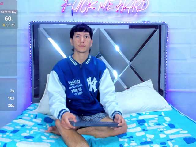 BunnyLove-'s BongaCams show and profile