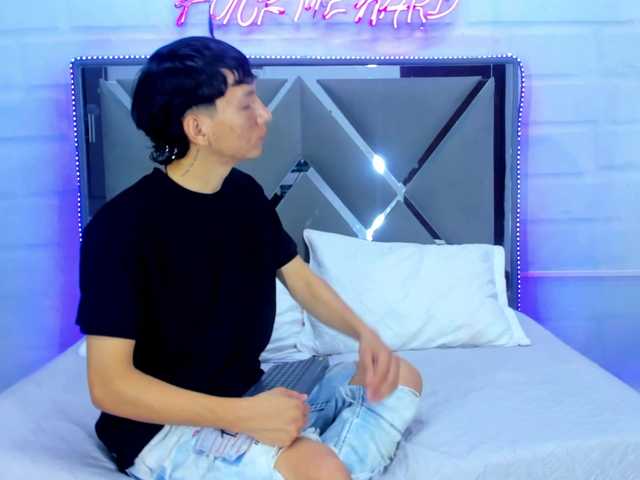 BunnyLove-'s BongaCams show and profile