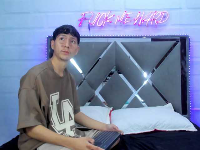 BunnyLove- – webcam model profile photo