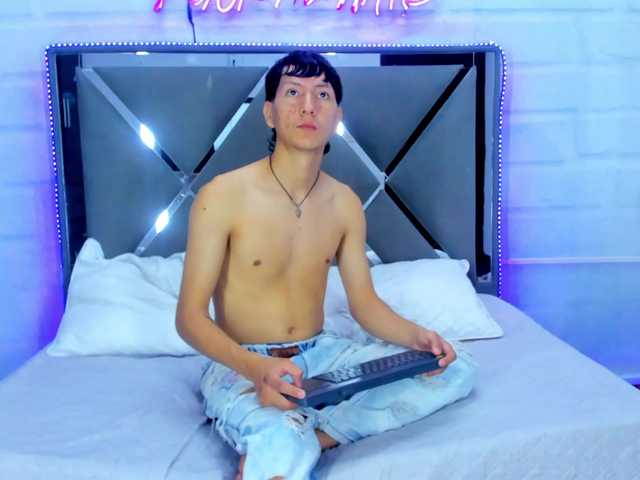 BunnyLove-'s BongaCams show and profile