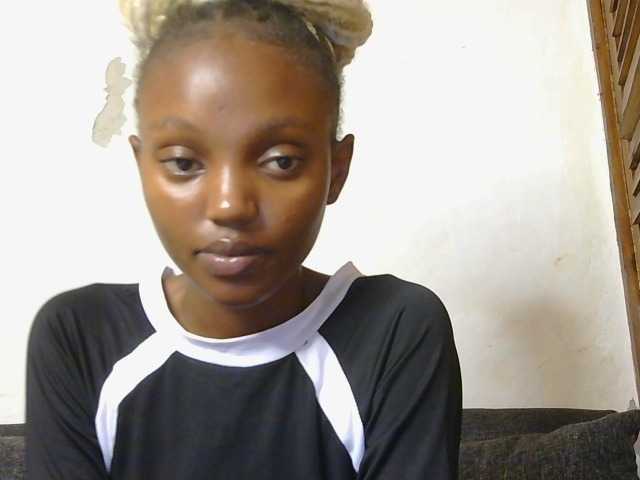 SultryAngels webcam bongacams model stream image