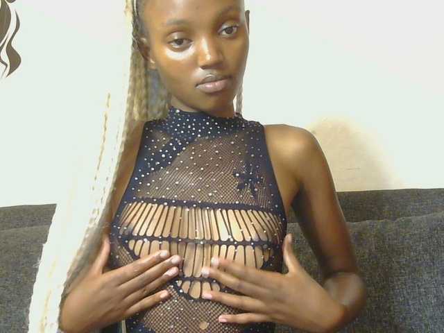 SultryAngels webcam bongacams model stream image