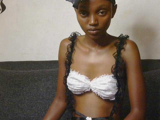 SultryAngels's BongaCams show and profile