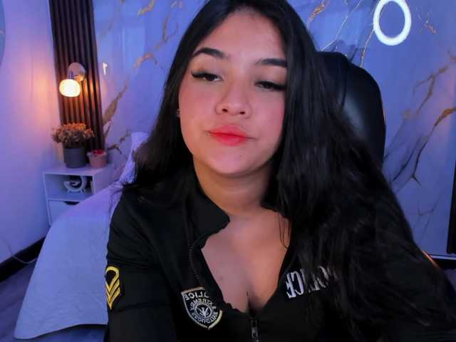 MaiaEvans's BongaCams show and profile