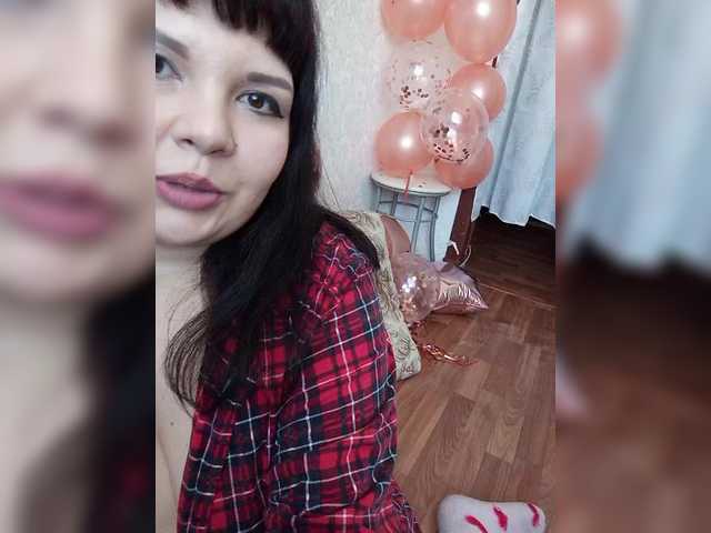 MimiTam's BongaCams show and profile