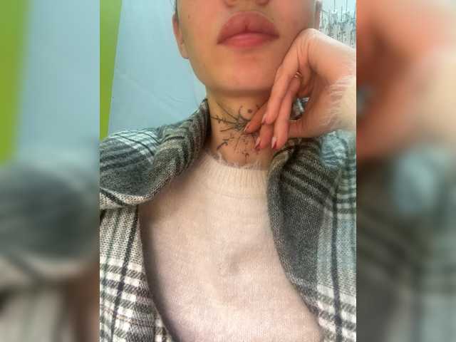 Alisa29 – webcam model profile photo