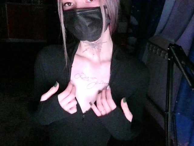 Akula2101's BongaCams show and profile