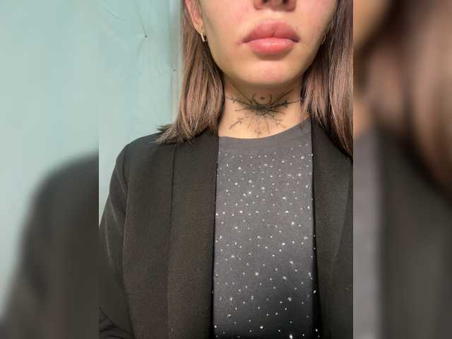 Akula2101's BongaCams show and profile