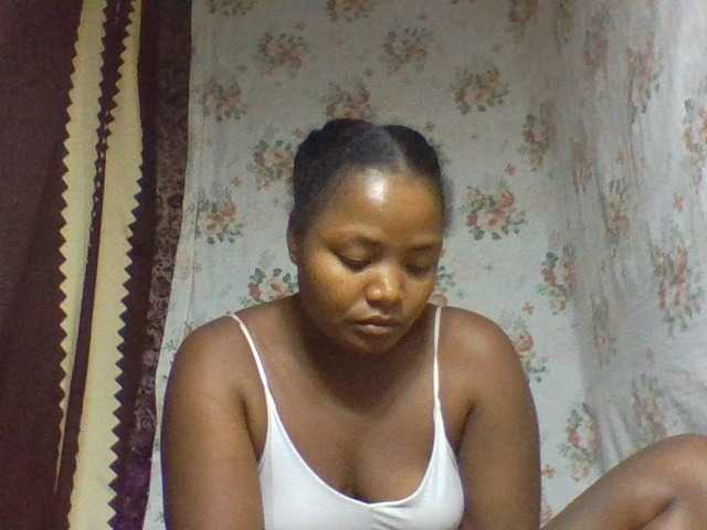 Oliviaa's BongaCams show and profile