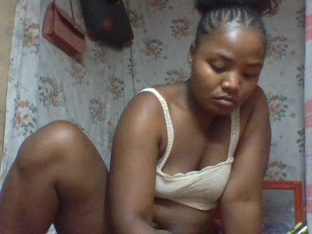 Oliviaa's BongaCams show and profile