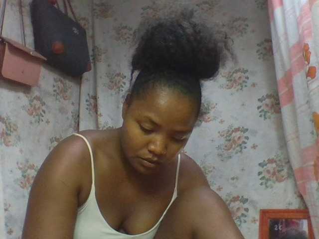 Oliviaa's BongaCams show and profile