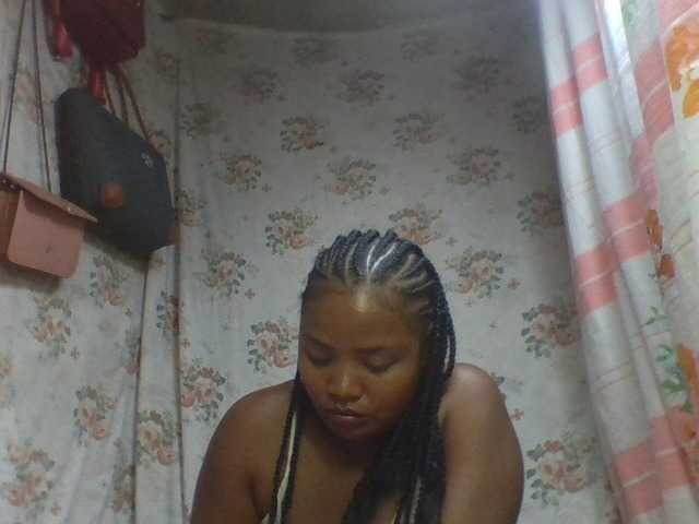 Oliviaa's BongaCams show and profile