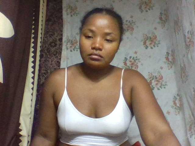 Oliviaa's BongaCams show and profile