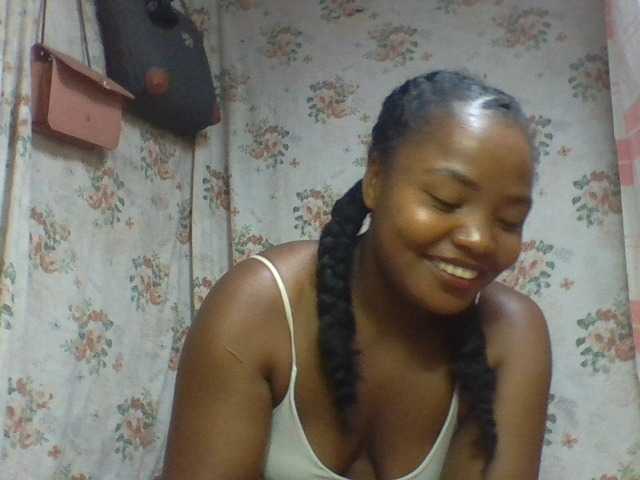 Oliviaa's BongaCams show and profile