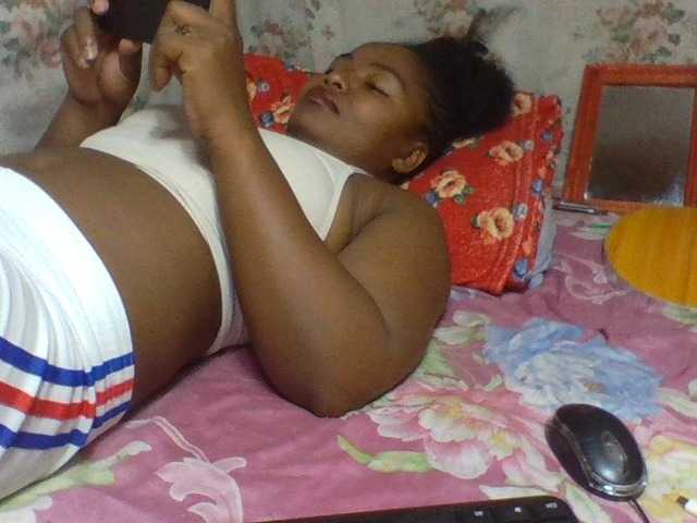 Oliviaa's BongaCams show and profile