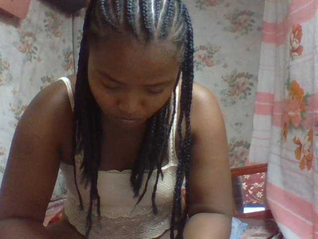 Oliviaa's BongaCams show and profile