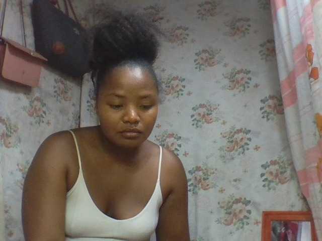 Oliviaa's BongaCams show and profile