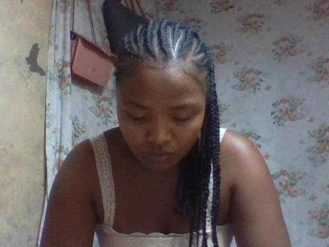 Oliviaa's BongaCams show and profile