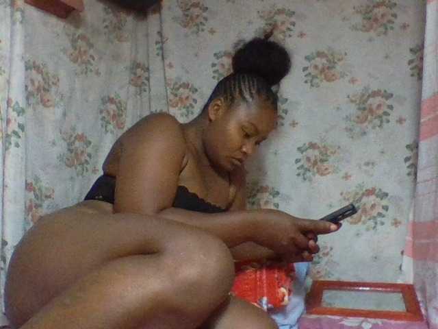 Oliviaa's BongaCams show and profile