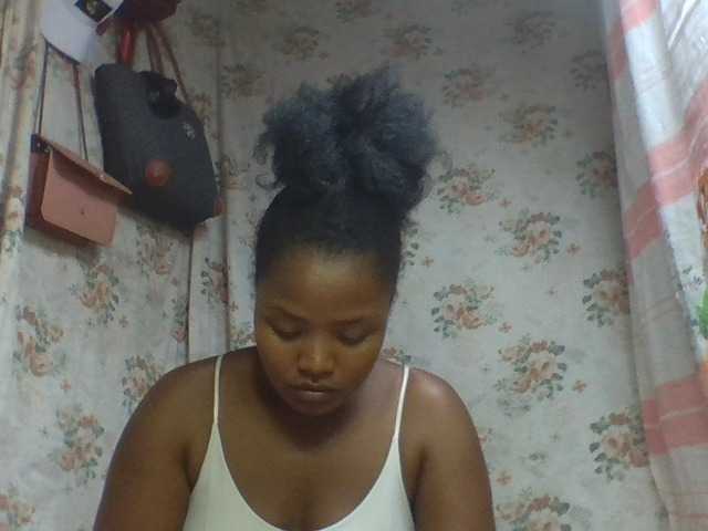 Oliviaa's BongaCams show and profile