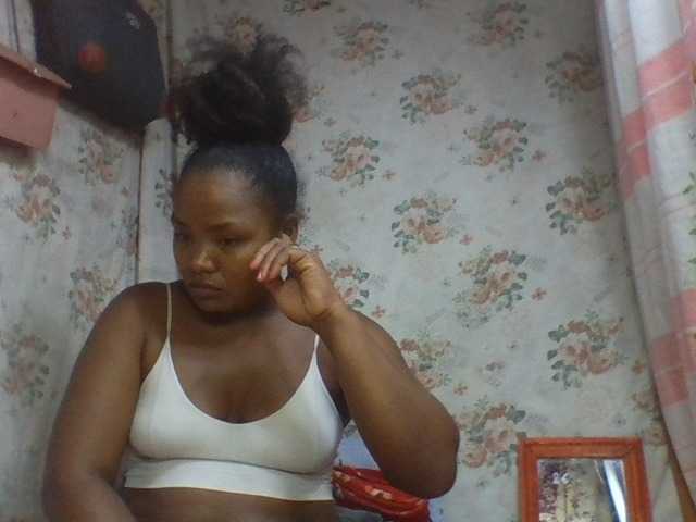 Oliviaa's BongaCams show and profile