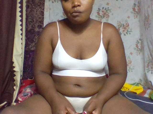 Oliviaa's BongaCams show and profile