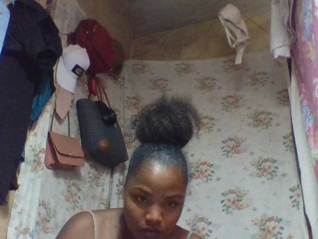 Oliviaa's BongaCams show and profile