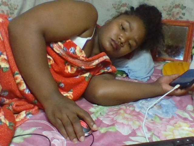 Oliviaa's BongaCams show and profile