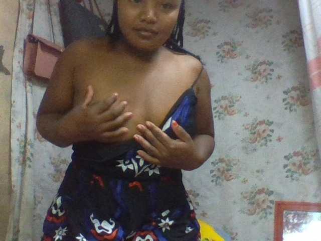 Oliviaa's BongaCams show and profile