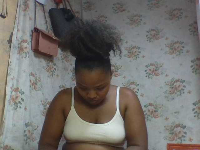 Oliviaa's BongaCams show and profile