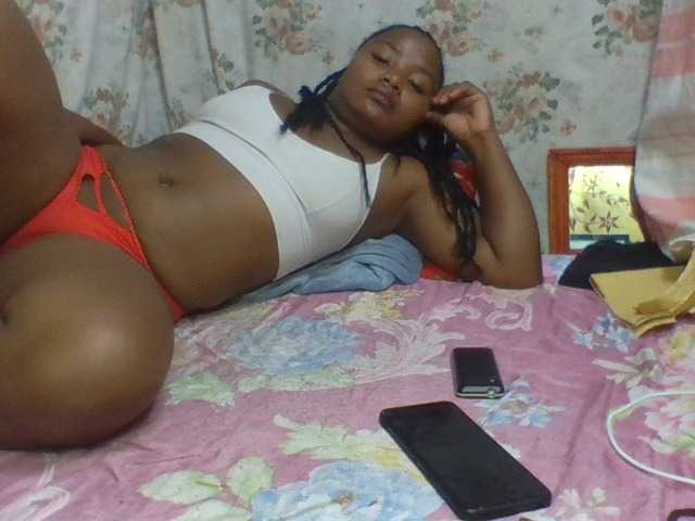 Oliviaa's BongaCams show and profile