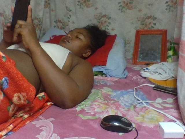 Oliviaa's BongaCams show and profile