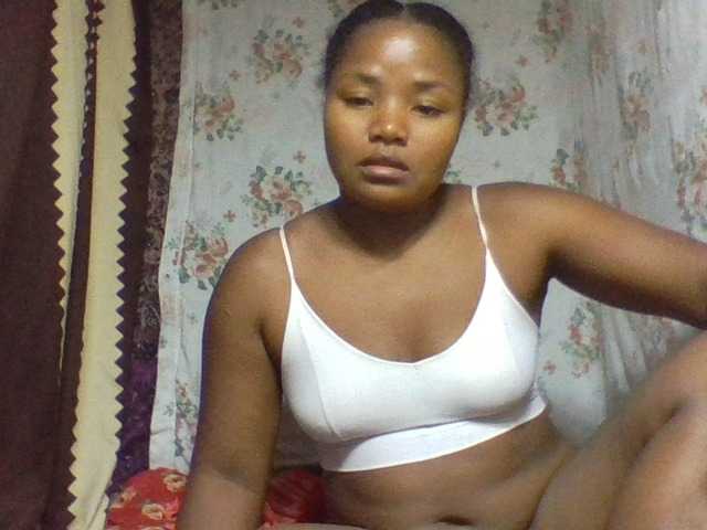 Oliviaa's BongaCams show and profile